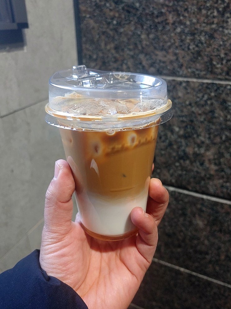  아이스 바닐라 라떼