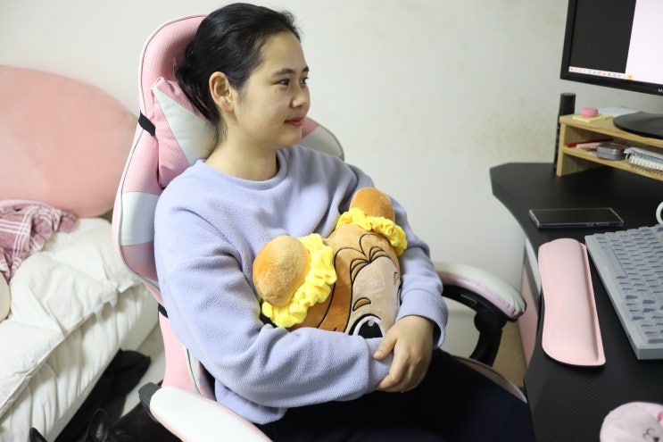  캐릭터쿠션 하이유 얼굴쿠션 부들부들한 감촉이 너무 좋아