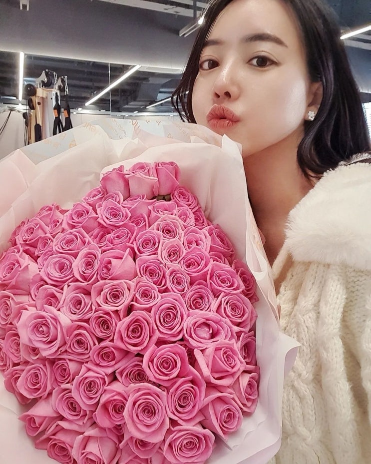 '양정원 언니'로 잘 알려진 양한나 아나운서, '모노키니' 입고 아찔한 글래머 인증샷 올리자 시선 집중 '양정원 언니'로 잘 알려진 양한나 아나운서, '모노키니' 입고 아찔한 글래머 인증샷 올리자 시선 집중