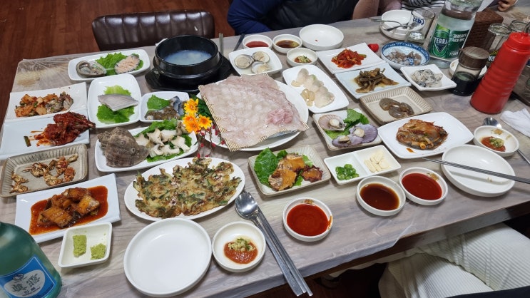  군산 횟집 싱싱한 활어회 다양한 스끼다시 나운동 진호수산
