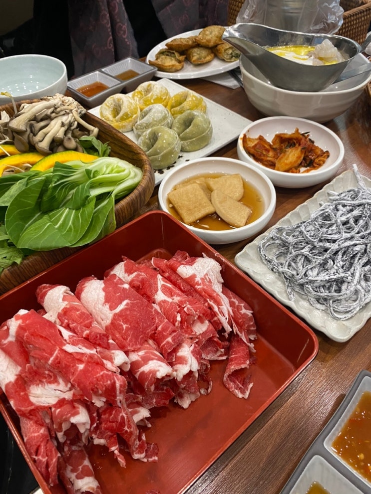  안산 고잔동 맛집 가족 외식하기 딱 좋은곳 국보만두