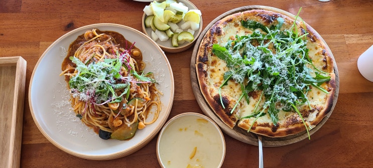  경기도 김포에서 파스타&피자 맛집인 [비스트로 오클라] 입니다.