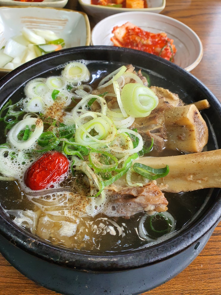  갈비탕 맛집 남양주 화도에 위치한 영수갈비탕 가격 대비 괜찮았어요.
