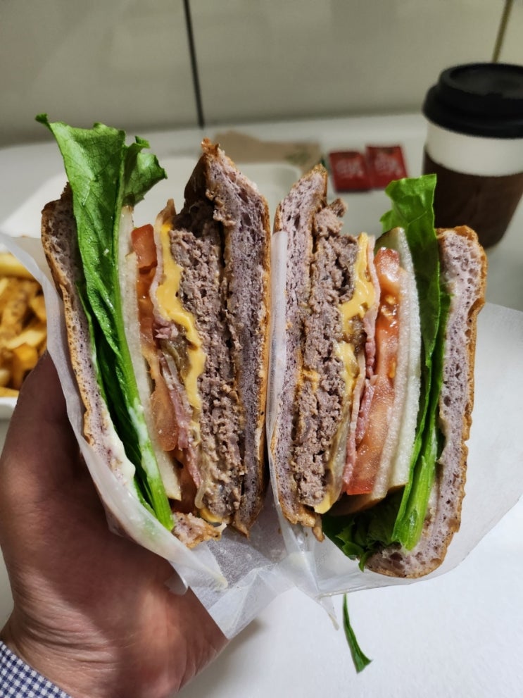  순 쇠고기 패티와 채소의 조화가 좋았던 목동버거 부천범박점