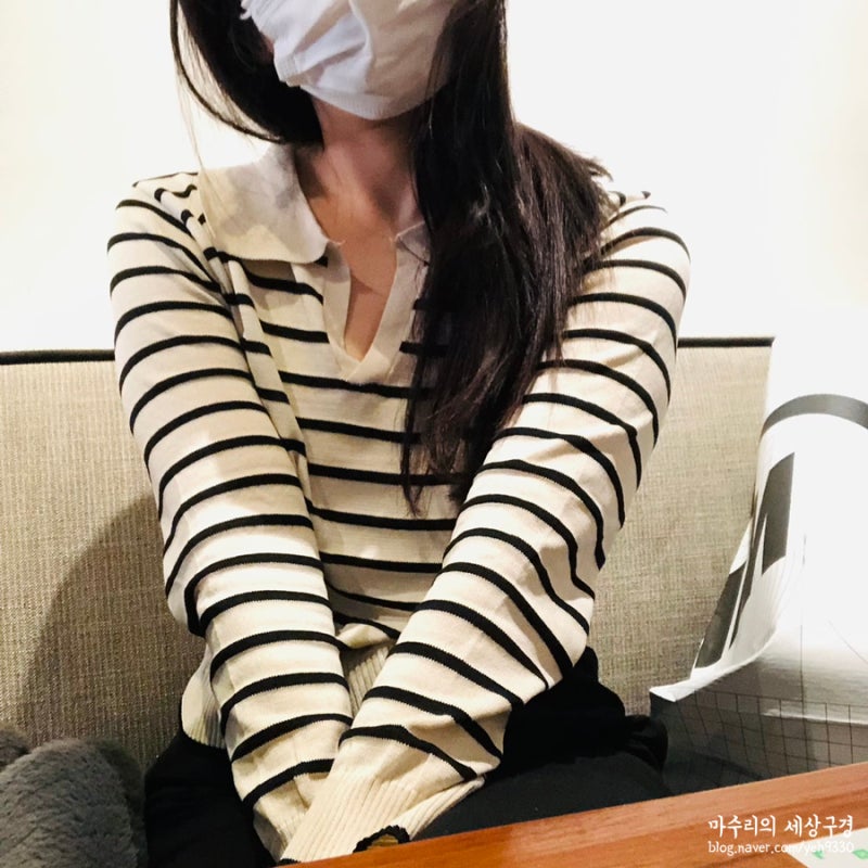 스타일486 데일리룩 오픈 카라 단가라 스트라이프 니트