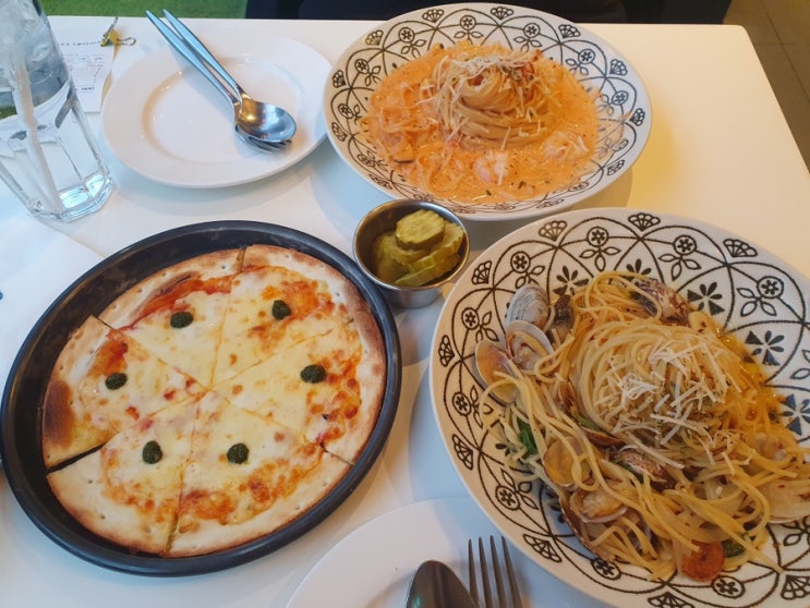  대학로맛집 백종원 롤링파스타 봉골레파스타, 로제파스타 간단후기