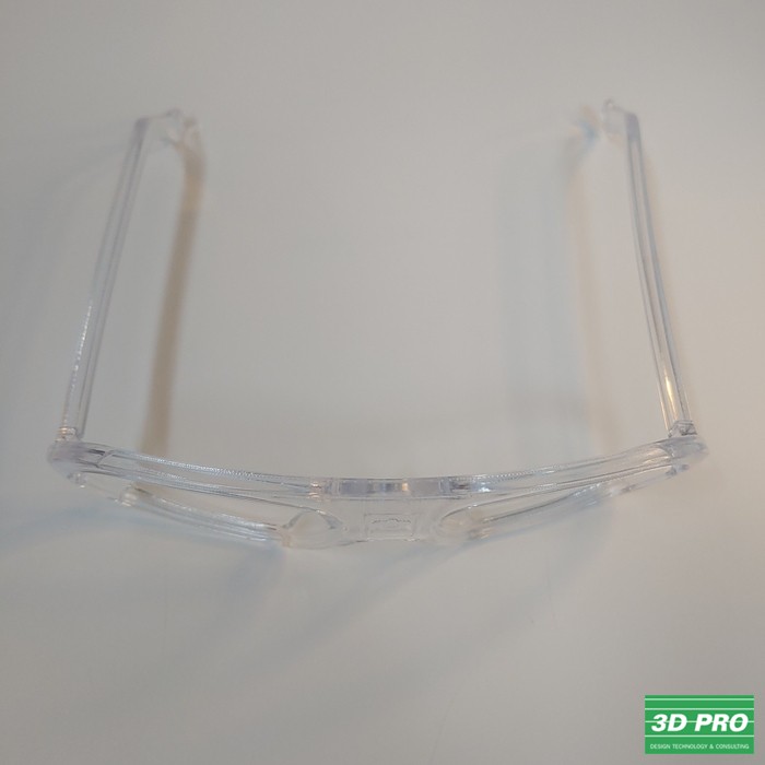 3D출력으로 투명 안경을 정교하게 플라스틱제작 했어요.