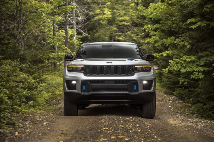  오프로드의 대표 JEEP 전동화의 시작 2023 지프 그랜드 체로키 4XE