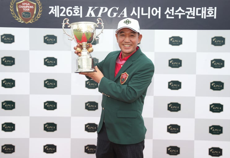 ‘영원한 현역들의 무대’ KPGA <b>챔피언스투어</b>… 2023 시즌... 