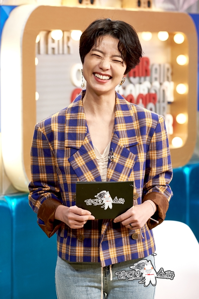 '난자 냉동까지 했는데..." 개그우먼 안영미, 깍쟁이왕자와 결혼 3년만에 임신 경사 "7월 출산 예정" '난자 냉동까지 했는데..." 개그우먼 안영미, 깍쟁이왕자와 결혼 3년만에 임신 경사 "7월 출산 예정"