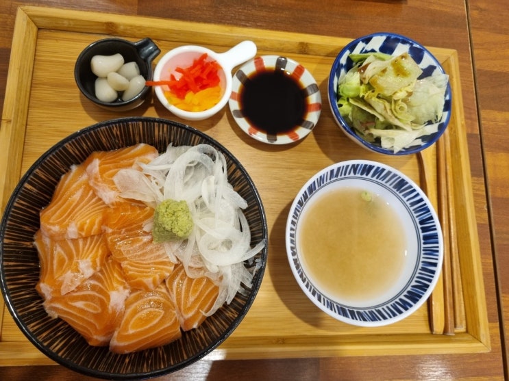  [서면덮밥/서면연어덮밥/서면역맛집]각방