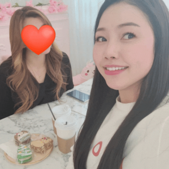 사진찍기 예쁜 앨플로라 마카롱