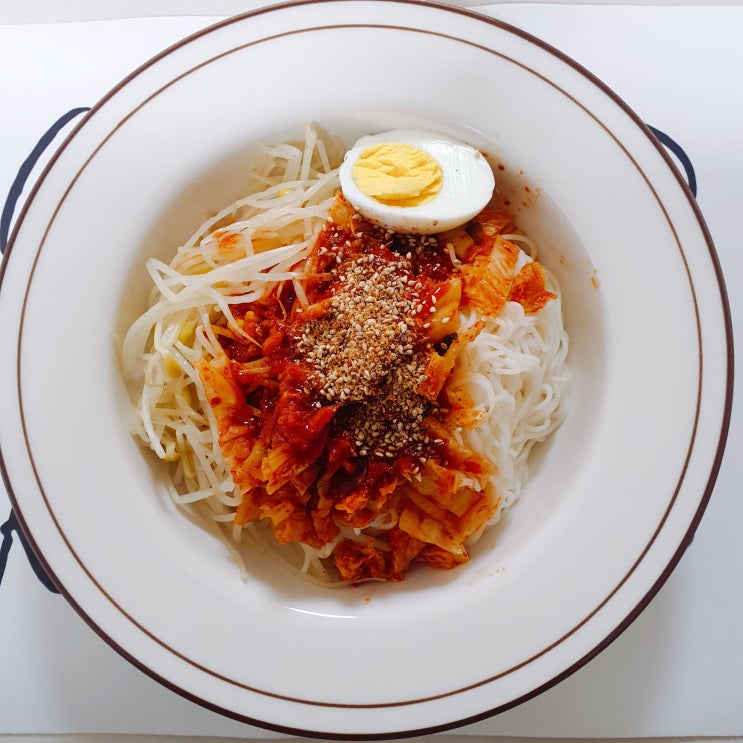  비빔국수 만드는 법 김치  콩나물 양념장 레시피 만들기