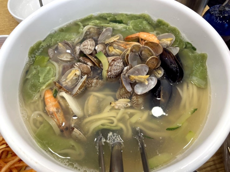  하남 미사 망월동 칼제비 맛집 화랑해물칼국수 보리밥도 먹고 가요