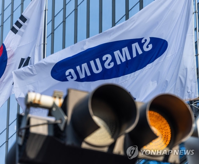 실적 경고등 켜졌다…삼성전자·LG전자 나란히 '어닝쇼크' 실적 경고등 켜졌다…삼성전자·LG전자 나란히 '어닝쇼크'