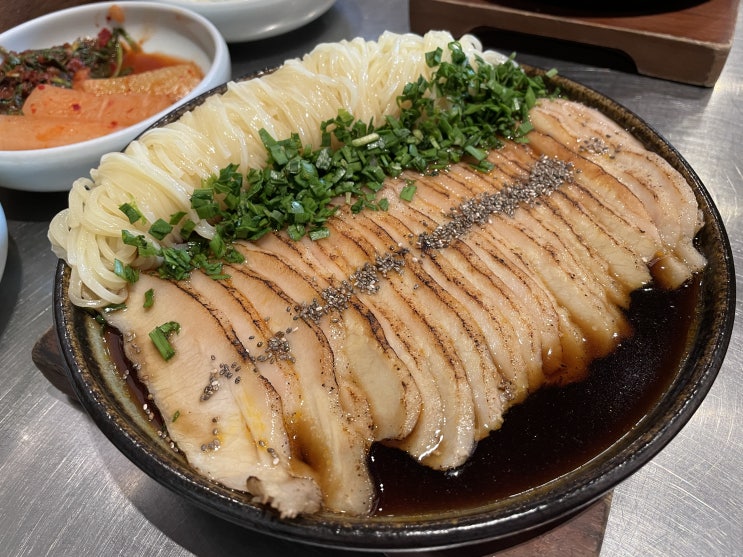  종각 국밥 맛집 엄용백 돼지국밥 수육도 맛있는 곳