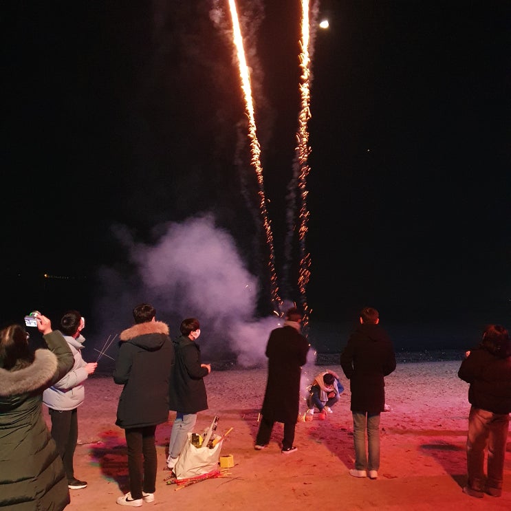  강화도 동막해수욕장 불꽃놀이 폭죽 겨울 밤바다