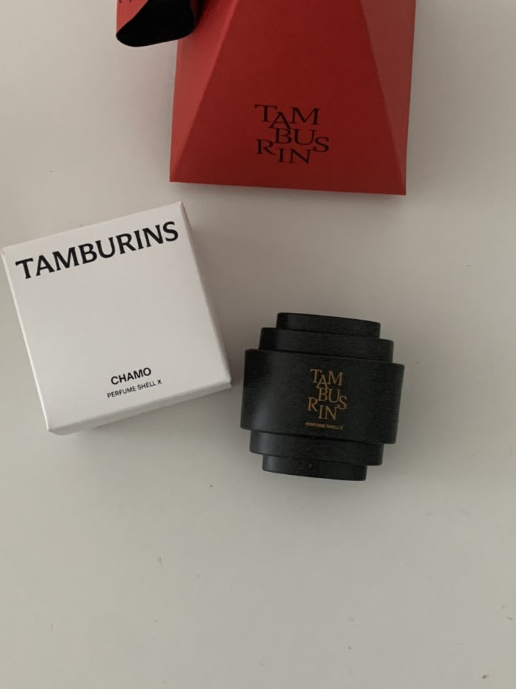  탬버린즈(tamburins) - 퍼퓸 쉘 엑스 핸드크림 CHAMO향 리뷰