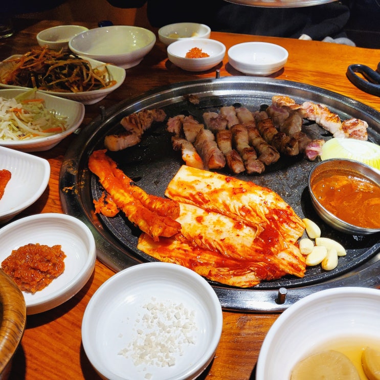 방이동 먹자골목 맛집 "옛날농장" 회식장소,모임장소추천 방이동 먹자골목 맛집 "옛날농장" 회식장소,모임장소추천