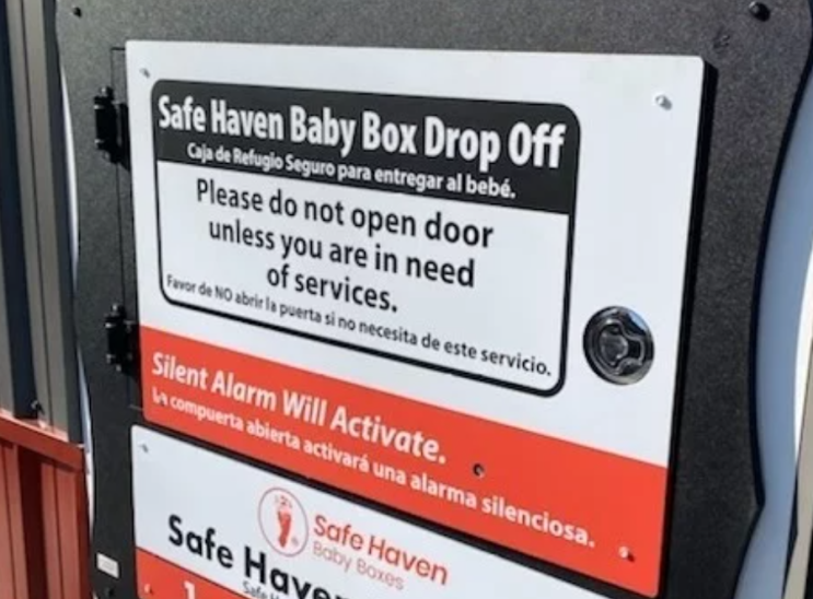 플로리다의 유일한 피난처 베이비 박스에 신생아가 투항했습니다. 그들의 작동 방식은 다음과 같습니다
