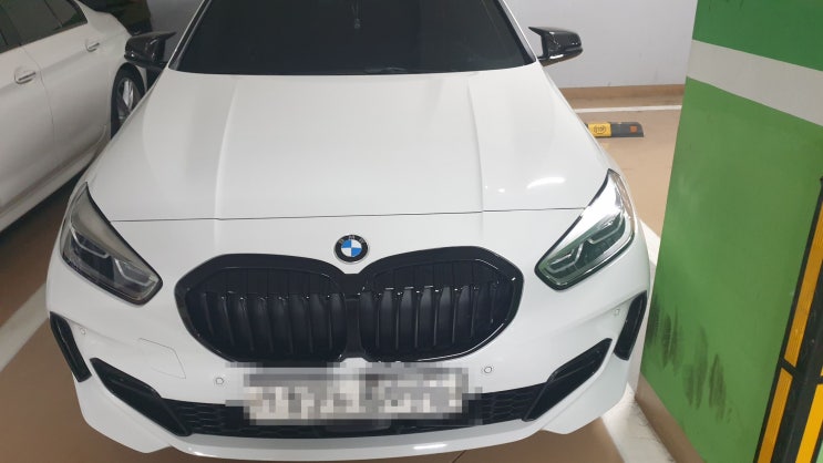  BMW 118d[F40] 배터리 교체는 미니 밧데리 교체와 비슷합니다.