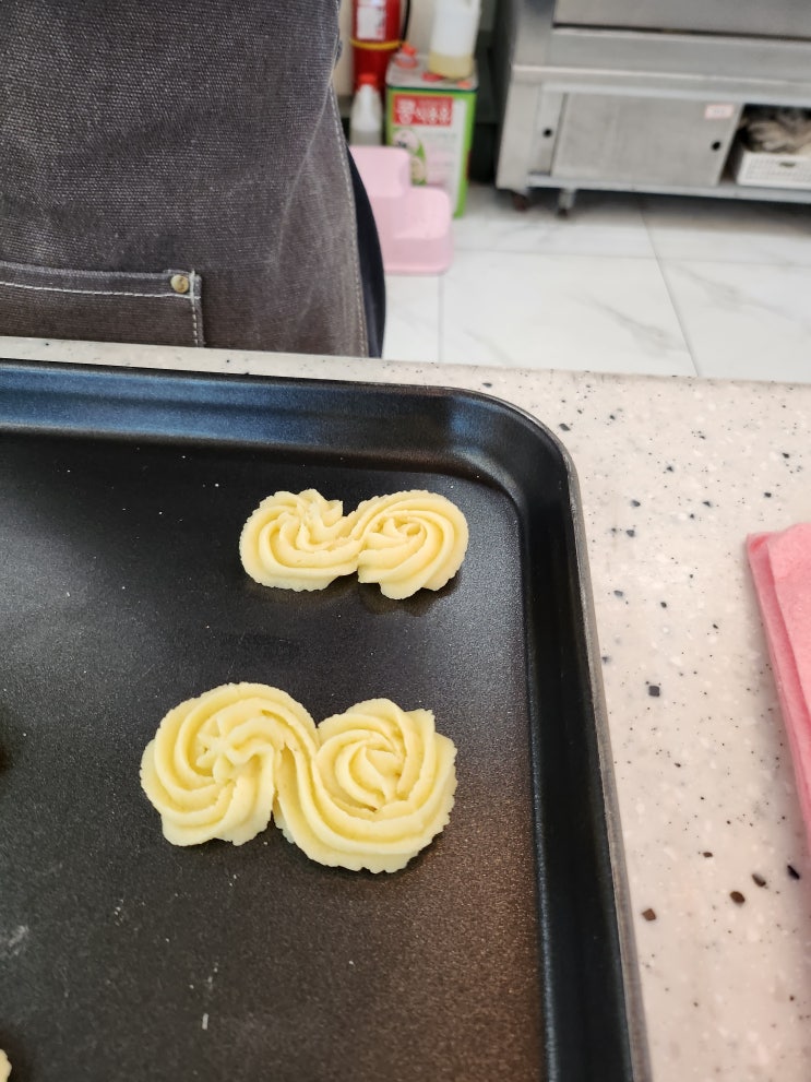  동탄제과제빵학원 대학교입시를 위해 열심히 배웠어요.