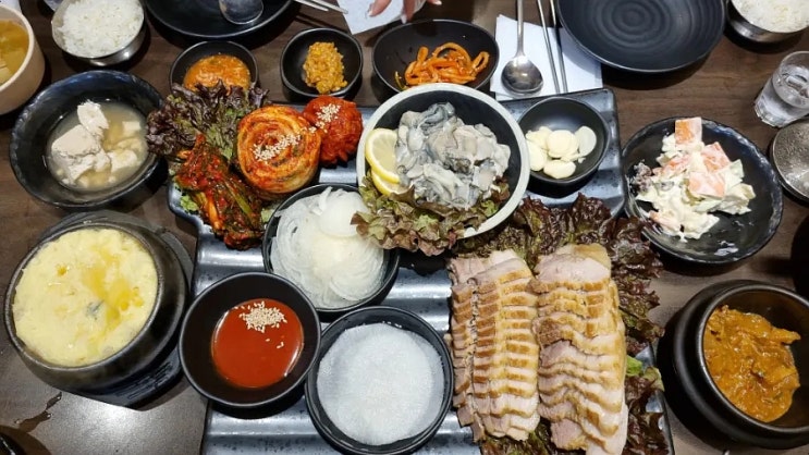  일산 꽃피우는기와보쌈 가성비최고