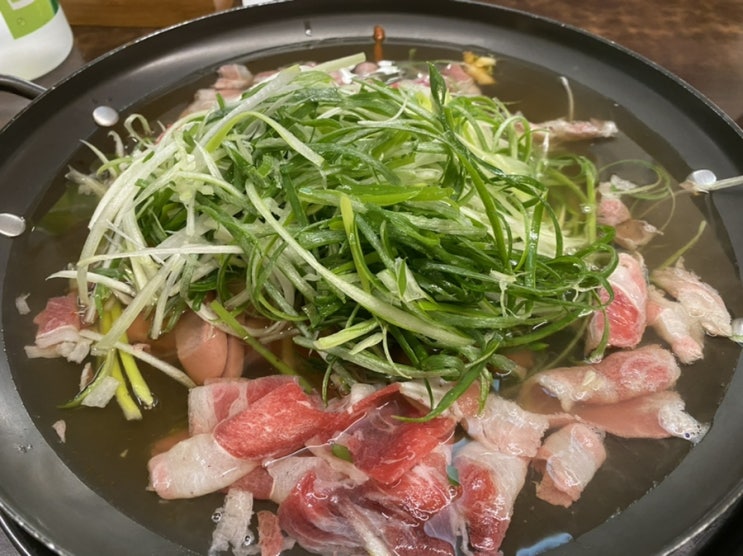  [방이동 점심] “신의주 부대찌개” 방이동점, 파가 잔뜩 들어간 부대찌개