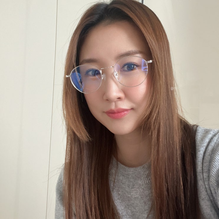  가벼운 실버 안경테 브랜드 로우로우 일생 안경 추천