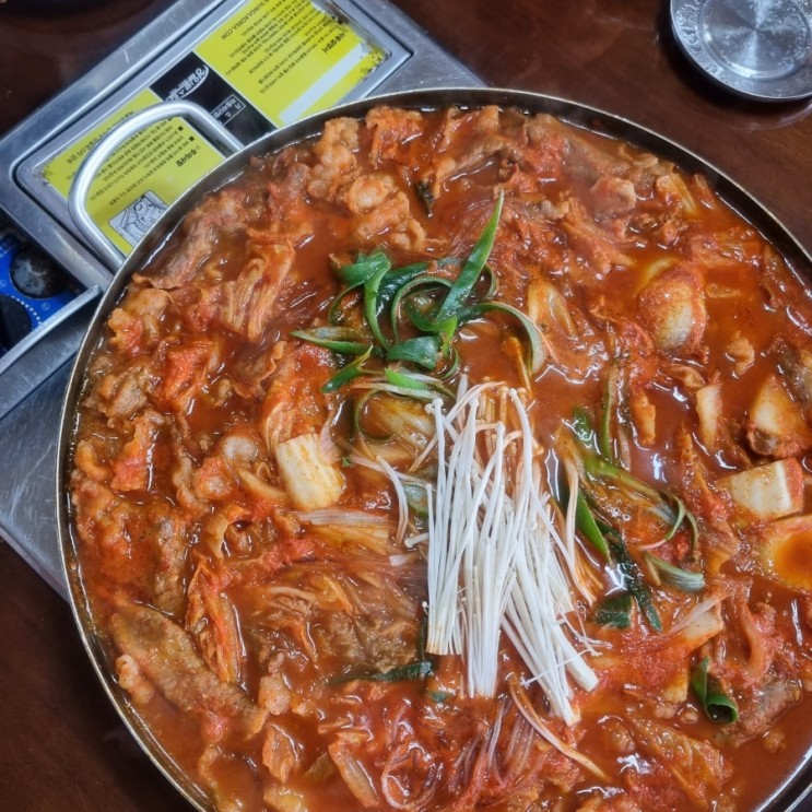 강릉 현지인 맛집 칼칼하니 땡기는 맛 이정희차돌박이김치두루치기