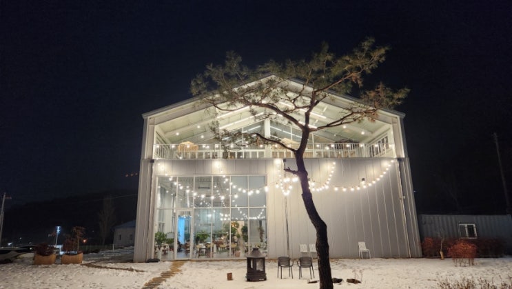  밤이 더 낭만적인 마석 카페 디스플레인!!