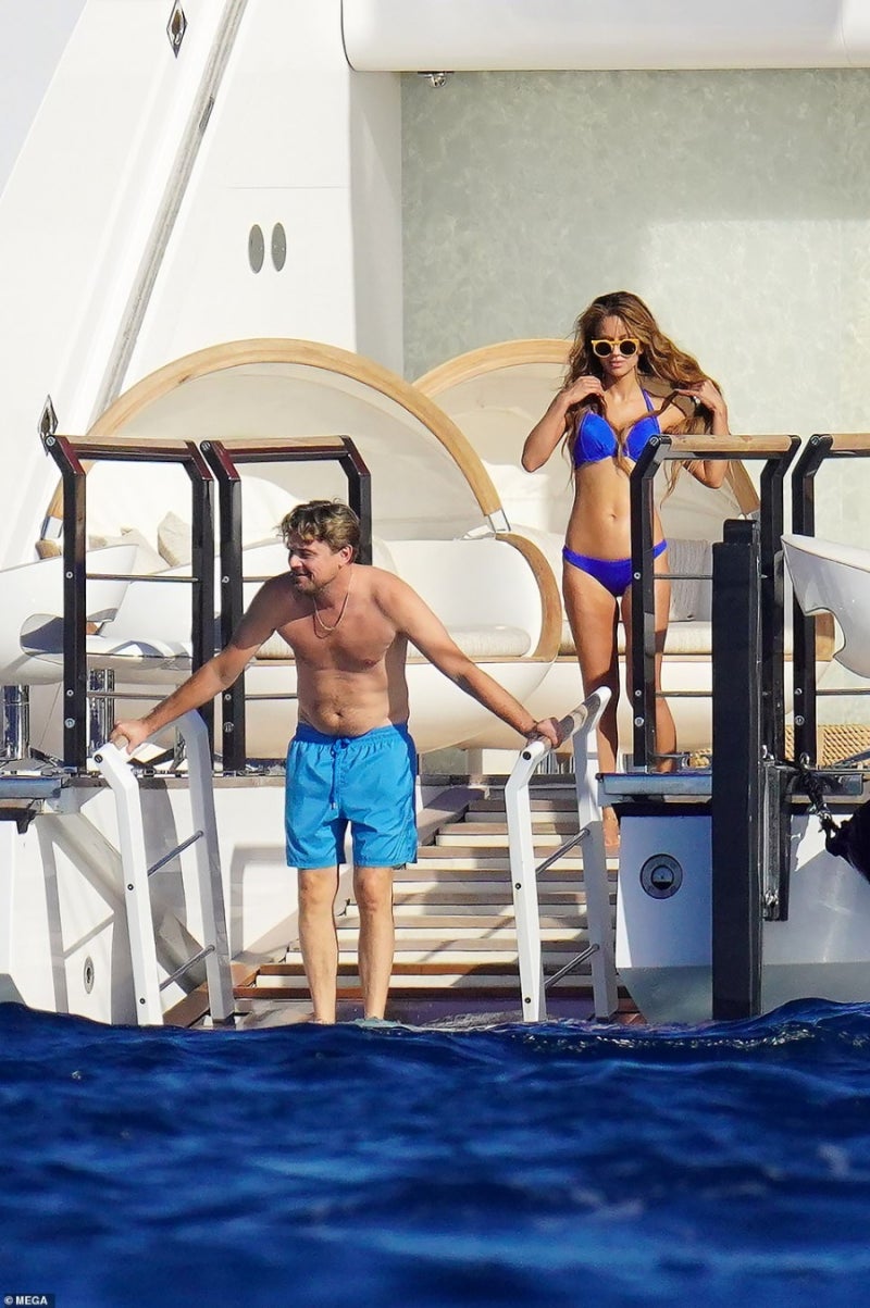 엠마스톤/제니퍼로렌스/로버트패틴슨\u0026수키워터하우스/안젤리나졸리/벤애플렉/카이아거버\u0026오스틴버틀러/브래들리쿠퍼/레오나르도디카프리오/케이트블란쳇/라이언고슬링/헤일리비버/켄달제너  外 : 네이버 블로그, image size:800x1203