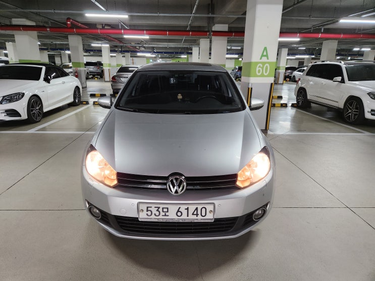  사고 있어도 중고차수출 가능한 2011년 골프 2.0 TDI(디젤) 은색