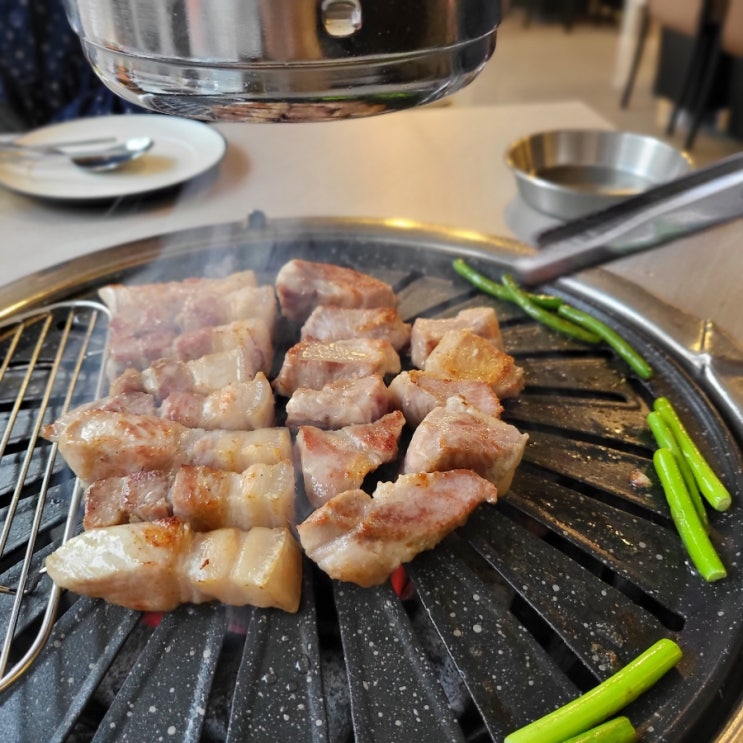  [리밑] 국내산 최고급 암퇘지를 맛볼 수 있는 성내동고기집