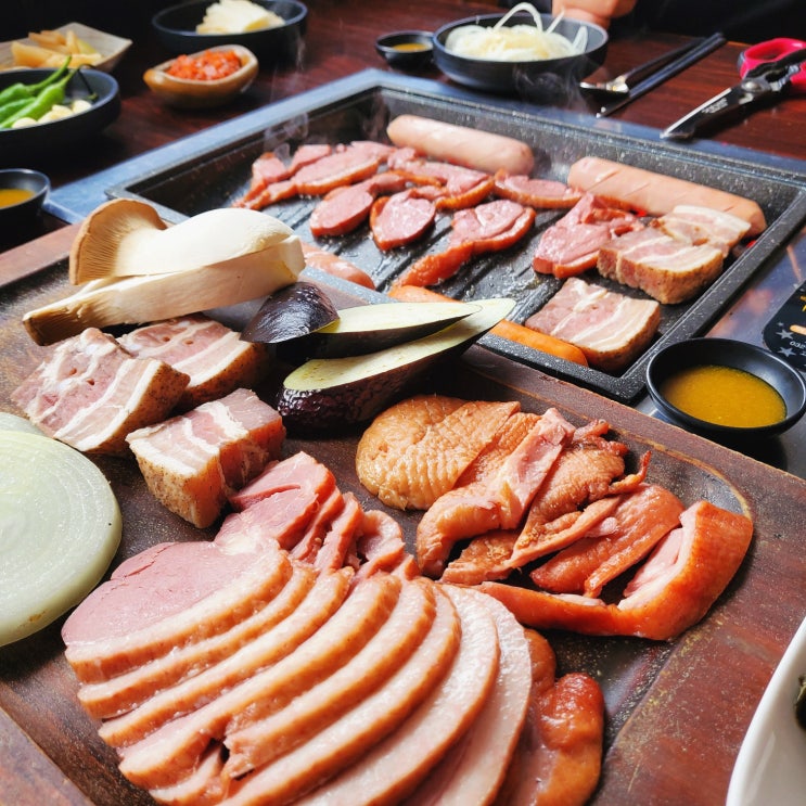 경기도광주 화담숲) 곤지암 맛집, 장작구이 고기집 추천"토담 " 경기도광주 화담숲) 곤지암 맛집, 장작구이 고기집 추천"토담 "