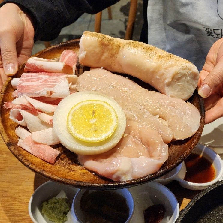  칠곡3지구맛집, 맛있게 구워주는 고기 맛집 꽃돼지식당