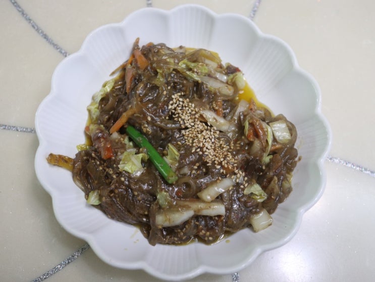  바로 밀키트 VAROx배드캐럿 매운 고사리 잡채밀키트 추천