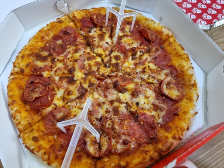 풍무역 백종원의 백보이피자! 매운맛 페페로니 피자와 로제 스파게티를 맛보다 풍무역 백종원의 백보이피자! 매운맛 페페로니 피자와 로제 스파게티를 맛보다