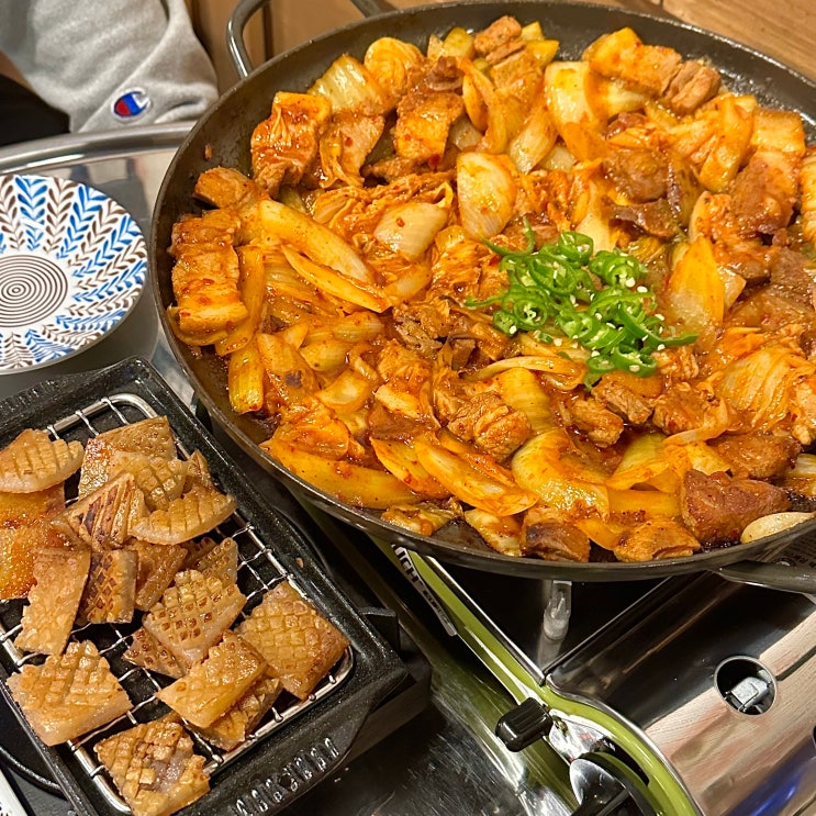 시흥 배곧 맛집 정통집 배곧 술집 돼지김치구이 솔직 리뷰