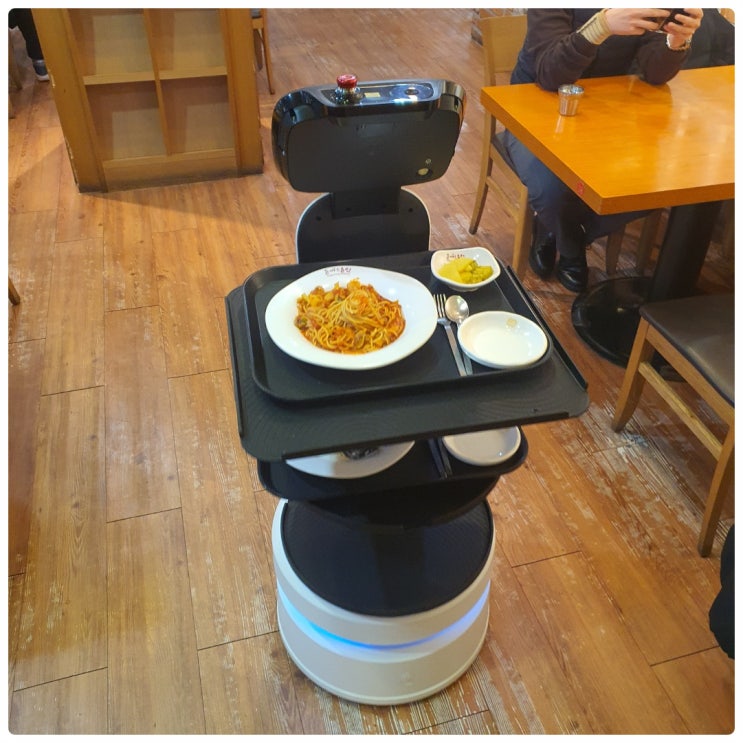  인건비 절감 :: 서빙로봇 자율주행 '로보와이드'