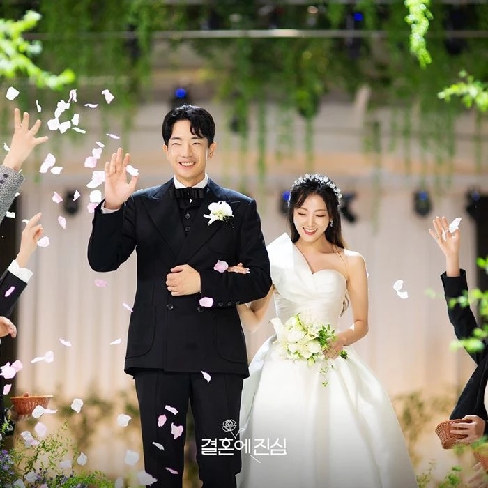 '결혼에 진심' 김동욱권조이 커플, 3개월 만에 결혼 소식 전했다..."우도에서 시작된 여정 끝"