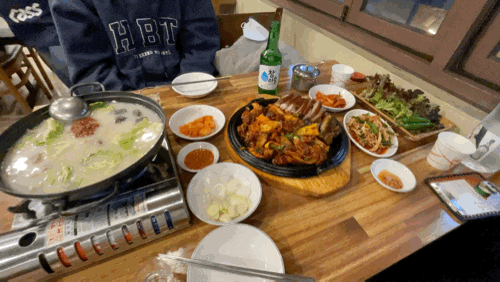  신도림 순대전골 서비스 족발 맛집 : 마포 족발 순대국 (주차 가능)