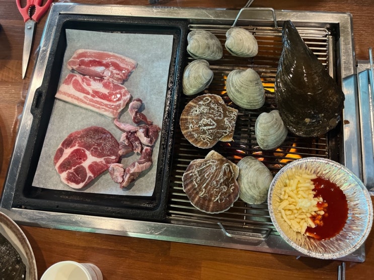  강릉 조개마을 / 조개무한리필 / 강릉맛집 / 강릉 조개구이 돼지고기 함께 먹는곳!!