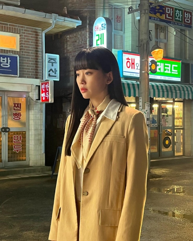 '춘천 여고 얼짱' 진기주, 다양한 직종 경험 살려 KBS 드라마 '어쩌다 마주친 그대' 출연 '춘천 여고 얼짱' 진기주, 다양한 직종 경험 살려 KBS 드라마 '어쩌다 마주친 그대' 출연