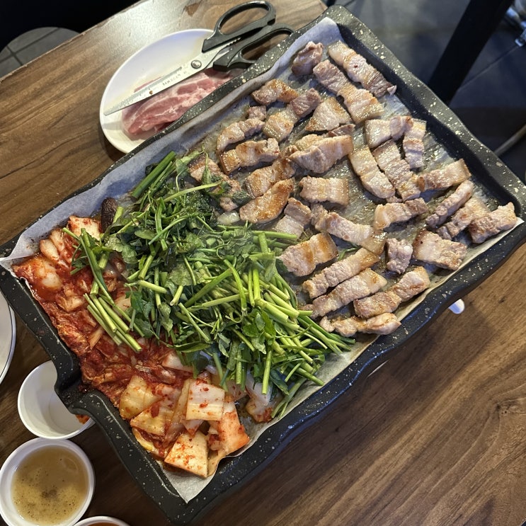  [영등포구청/영등포] “미나리우리삼겹 본점” : 미나리김치 오겹살 맛집