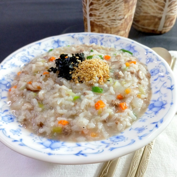  소고기 죽 만들기   보양식으로 좋은 야채 소고기 죽  레시피   한 끼 식사로도 좋은 소고기 죽