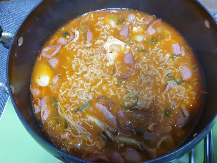 부산밀키트는 땅스부개찌개 통오징어부대찌개 집에서도 맛있게