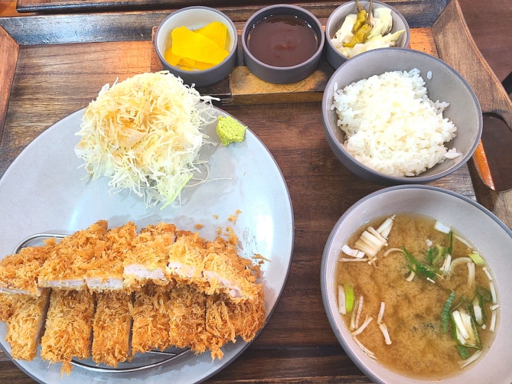  [대전 서구] 탄방동 맛집 <돈까스정석> - 연돈에 버금가는 대전 돈까스 맛집 정필종 돈까스정석