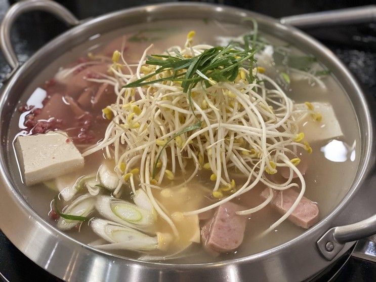 코엑스 가볼만한 맛집 핫스토리 부대찌개: 코엑스 직장인 점심 맛집, 얼큰한 국물이 제맛! 메뉴, 가격, 웨이팅