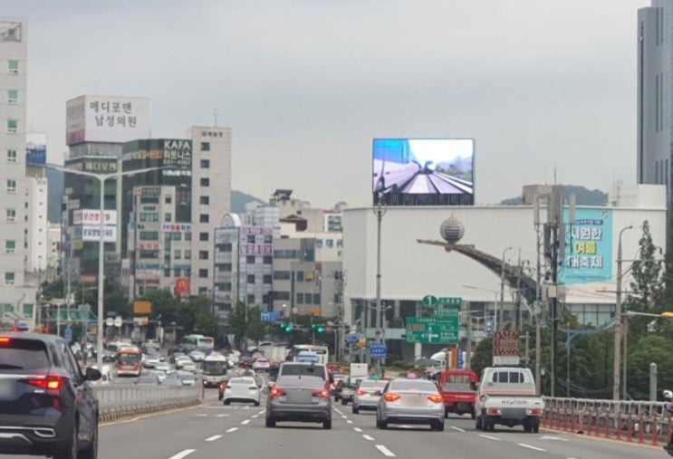 창원 전광판 광고 소계광장 마산 교통 요충지 비용 推